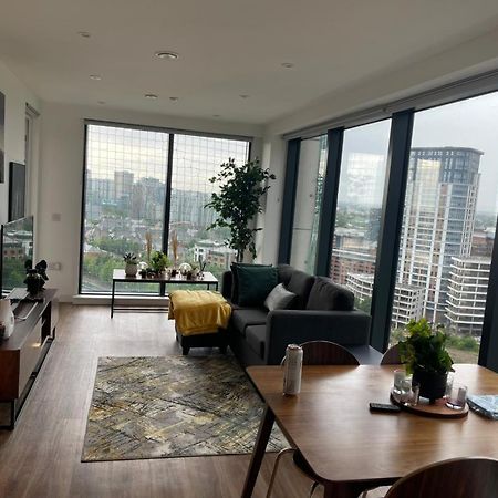 Luxury 2 Bedroom En-Suite Apartment Balcony Views Manchester Exterior photo