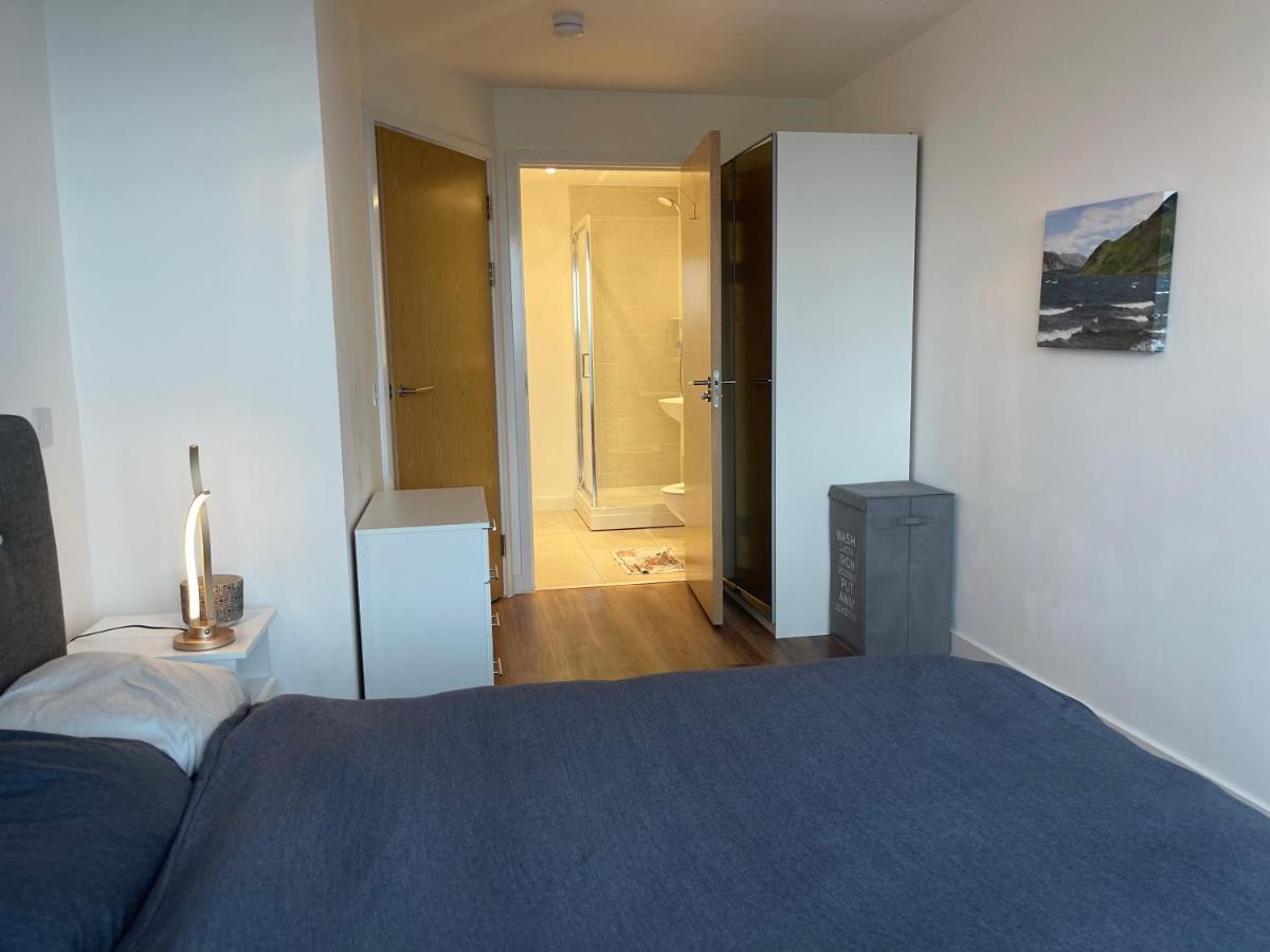 Luxury 2 Bedroom En-Suite Apartment Balcony Views Manchester Exterior photo
